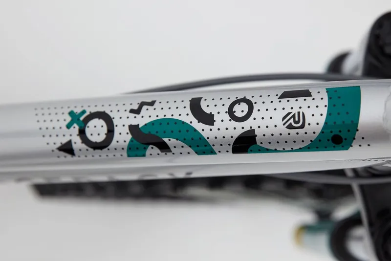 Ridgeback Destiny 24 Kids Bike in Silver-4